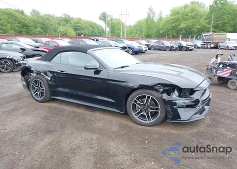 2021 Ford Mustang Ecoboost Premium z USA, uszkodzony, nr VIN 1FATP8UH7M5122537